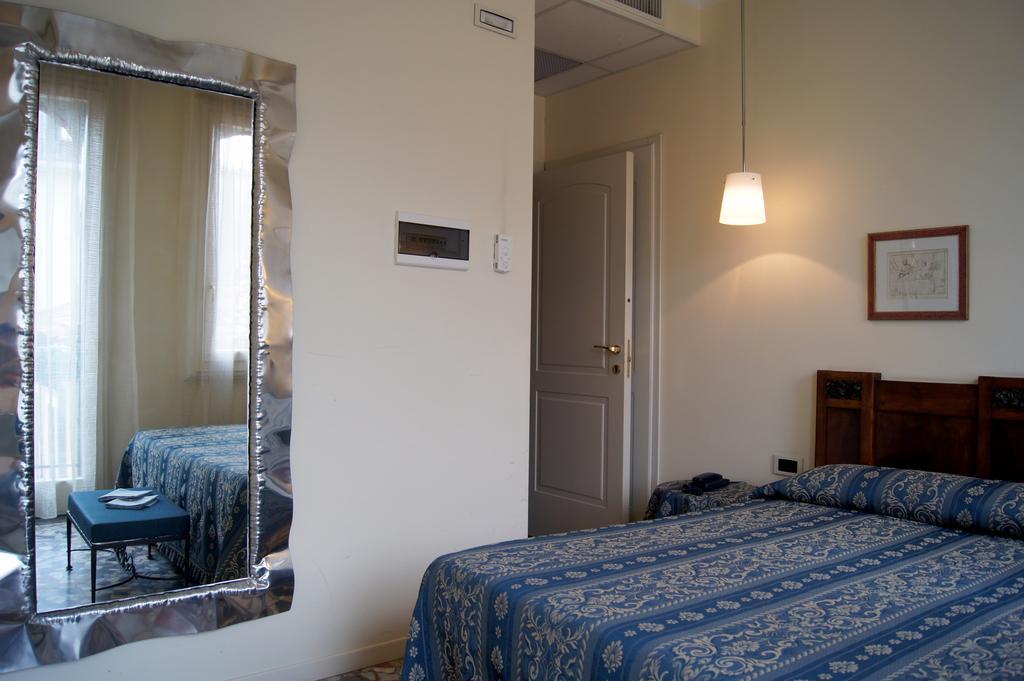 Cityhotel Cristina Vicenza Ruang foto
